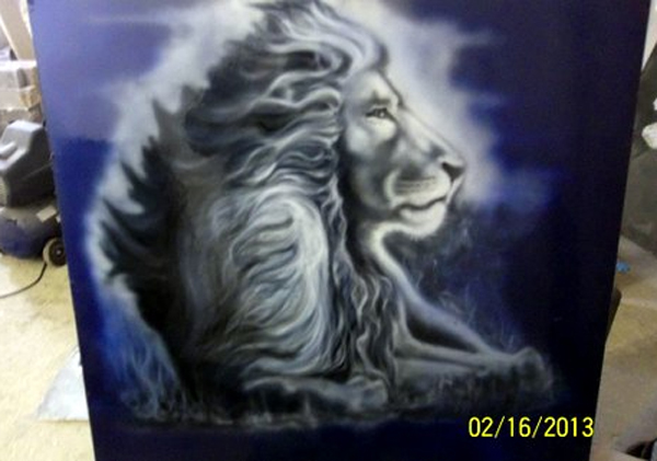 airbrushed lion head